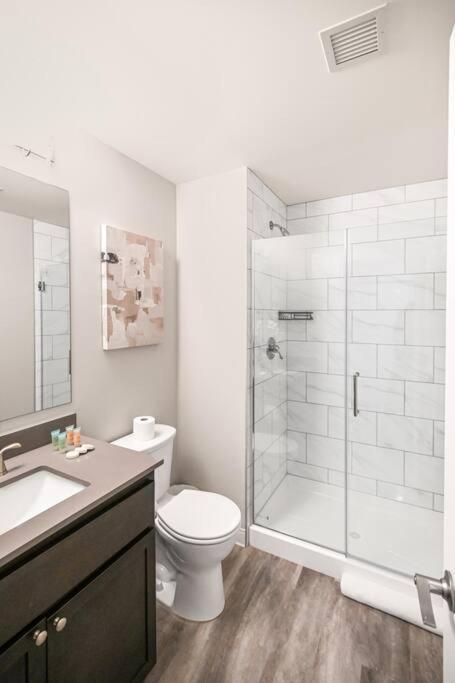 2Br Unit In The Heart Of Dt On Playhouse Square, With Pool And Gym Access-1106 Apartment Кливланд Екстериор снимка