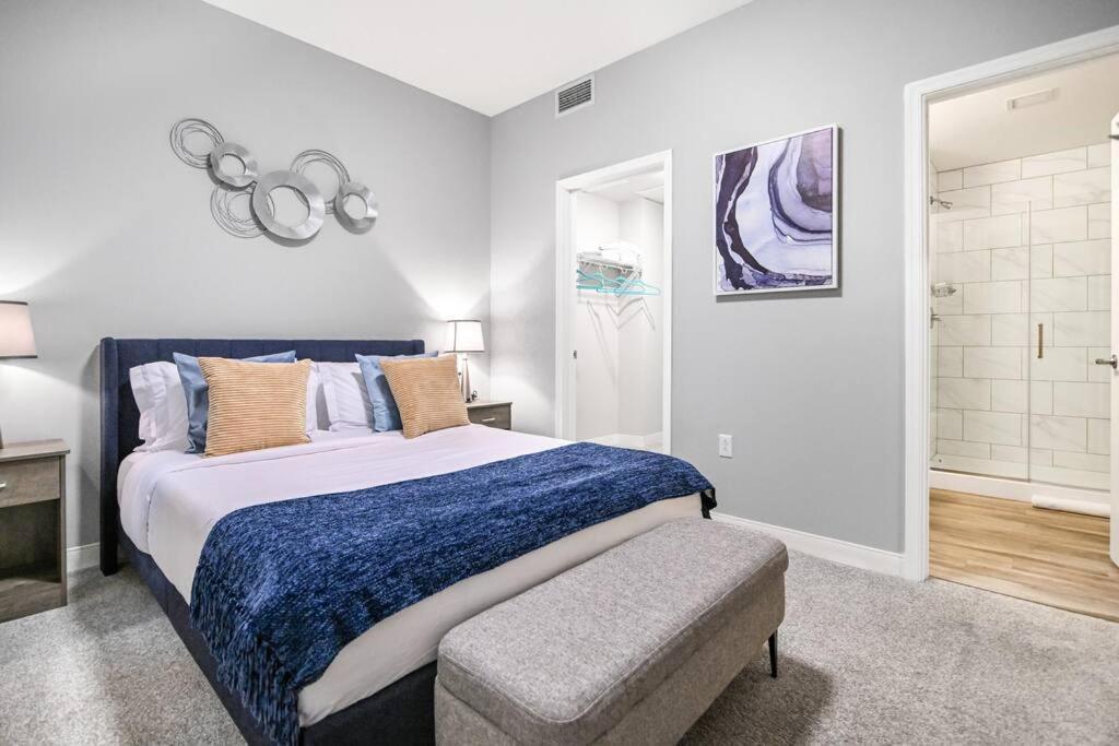 2Br Unit In The Heart Of Dt On Playhouse Square, With Pool And Gym Access-1106 Apartment Кливланд Екстериор снимка